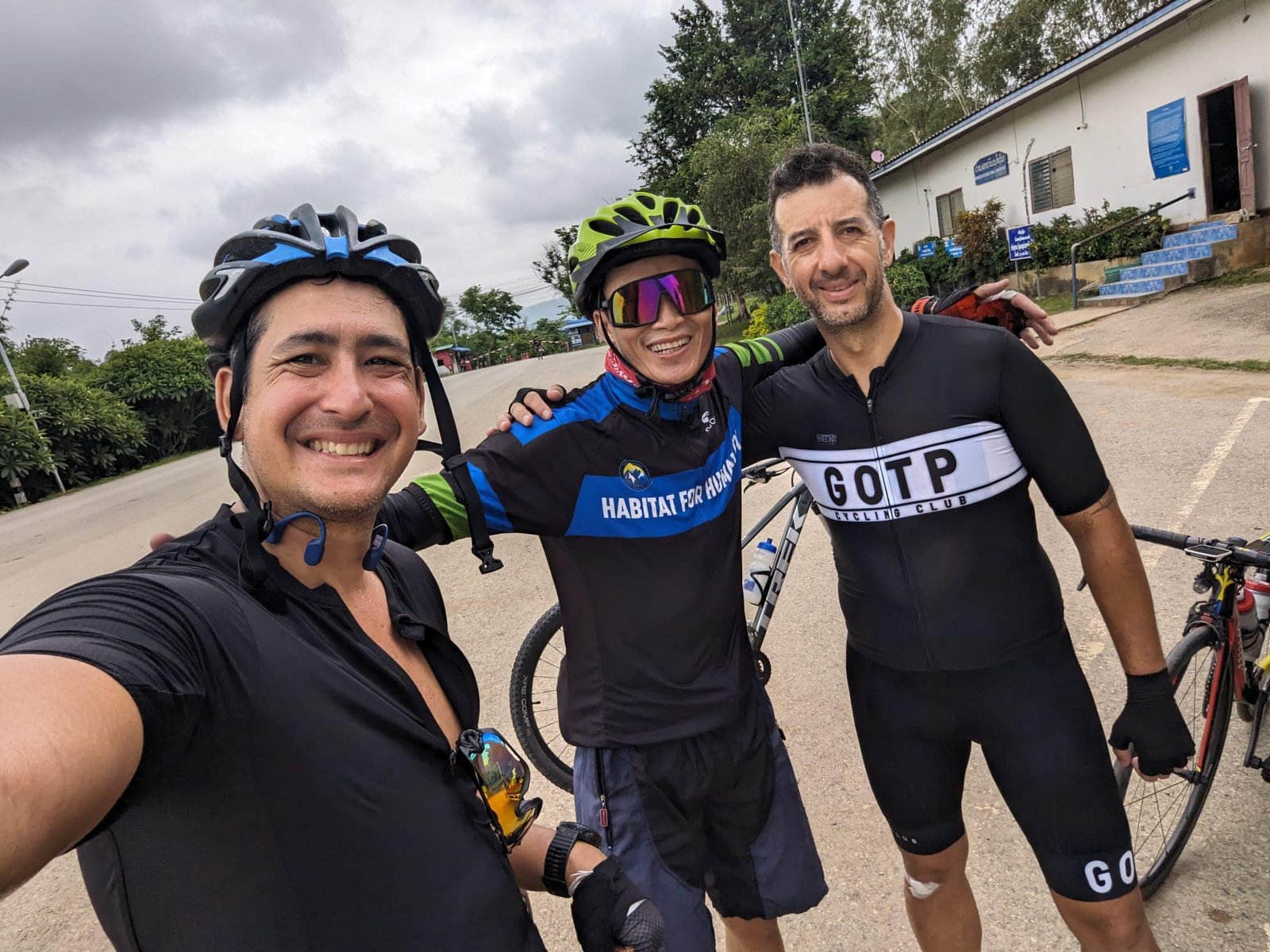15 Days Laos Biking Explore Tour